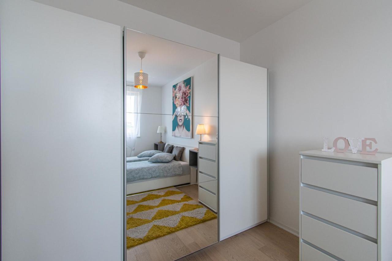 Flexible Selfcheckins 32 - Zagreb - Garage - Electric Vehicle Ccharger - Big Loggia - New - Apartments Repinc 32 ภายนอก รูปภาพ